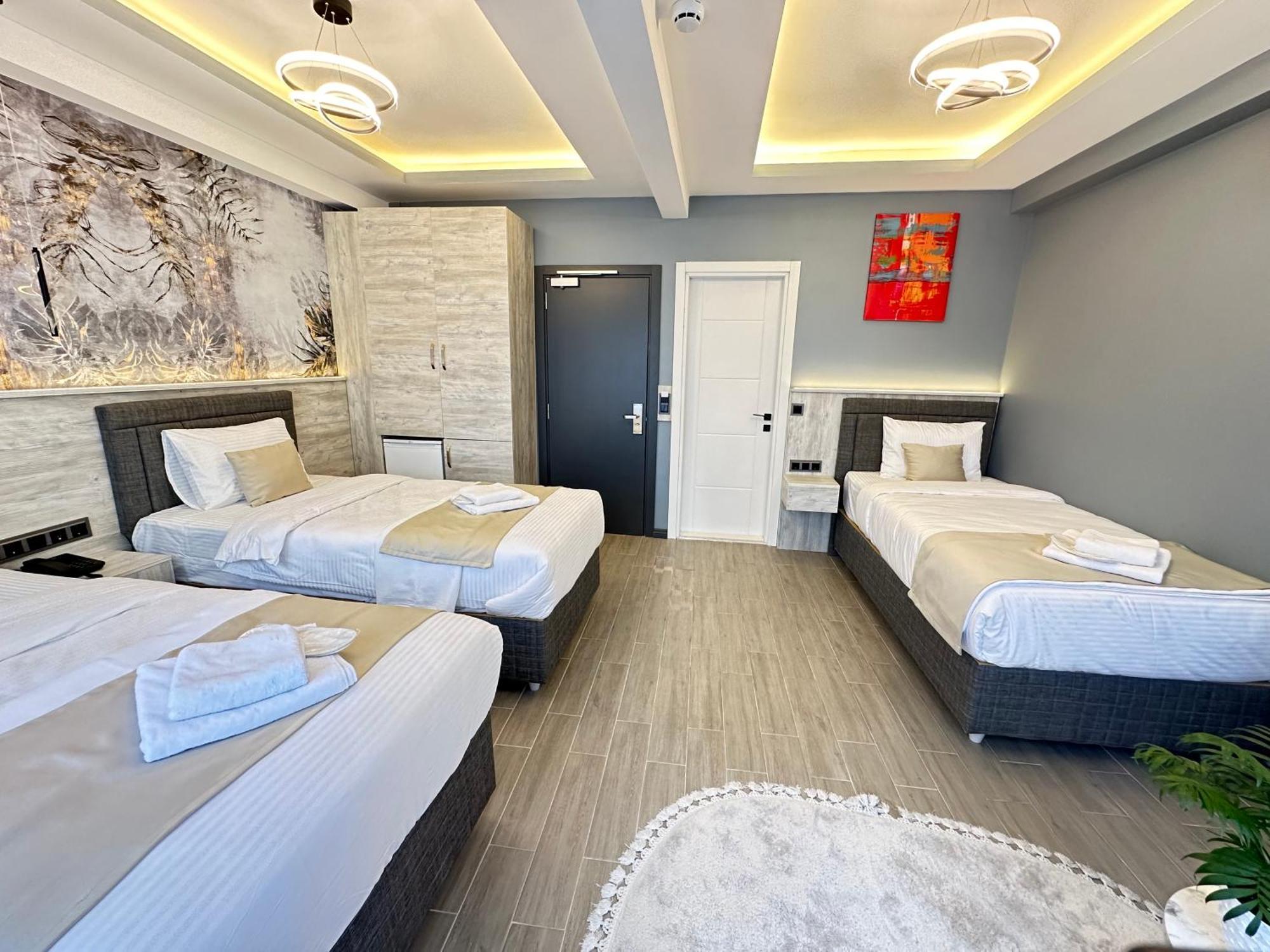 Blue Moonrise Hotel Istanbul Exterior photo